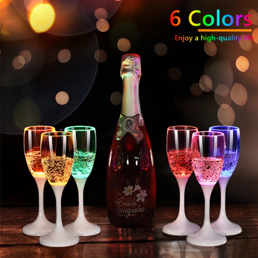 Beer Wine Up - 6 Kolorowe LED Automatycznie Świecące Kubki