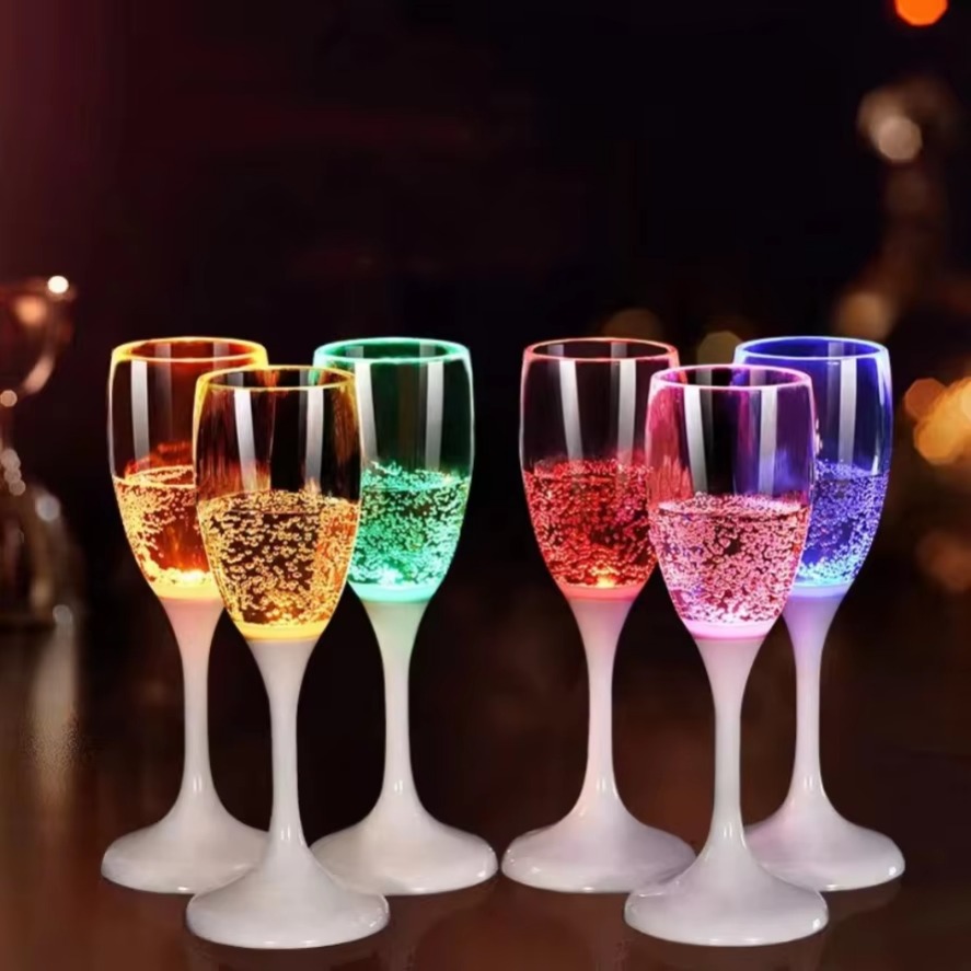 Automatyczne migające kubki LE – Beer Wine Up recenzja i cena